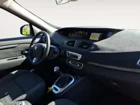Renault Scénic (2015) thumbnail 16