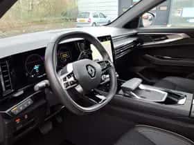 Renault Austral (2024) thumbnail 17