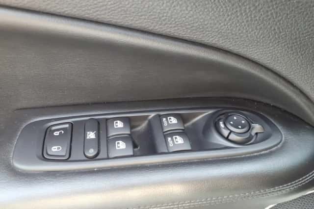 Jeep Compass (2021) thumbnail 15