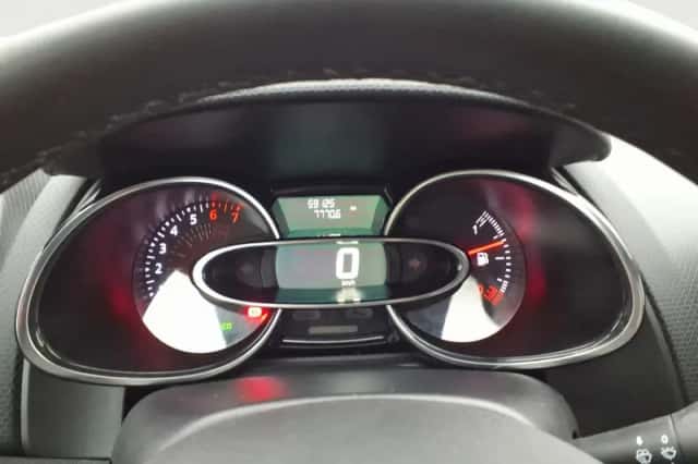 Renault Clio (2017) thumbnail 20