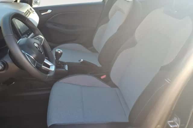 Renault Clio (2024) thumbnail 15