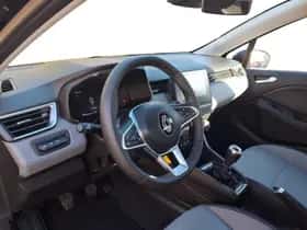 Renault Clio (2024) thumbnail 16