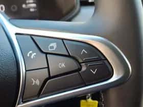 Renault Clio (2024) thumbnail 23