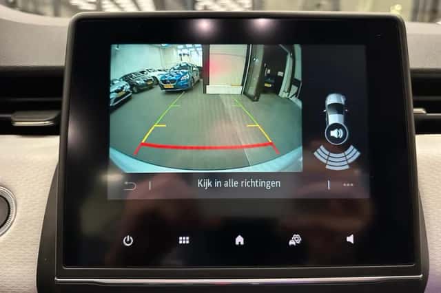Renault Clio (2022) thumbnail 27