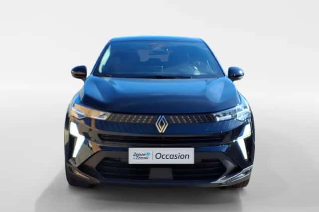 Renault Captur (2024) thumbnail 2