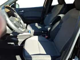 Renault Captur (2024) thumbnail 13