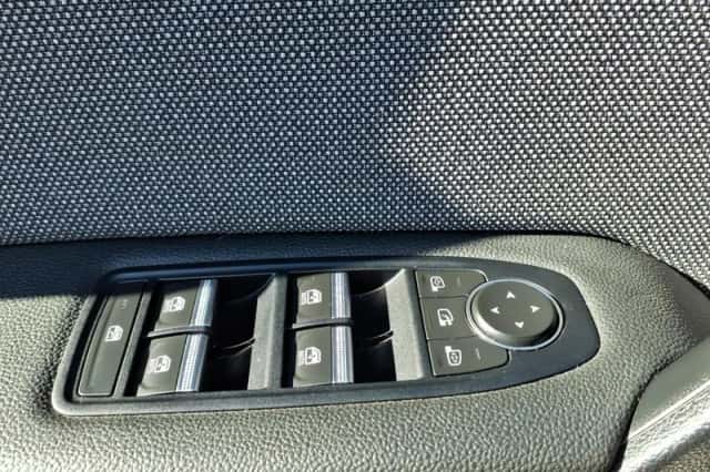 Renault Captur (2024) thumbnail 15