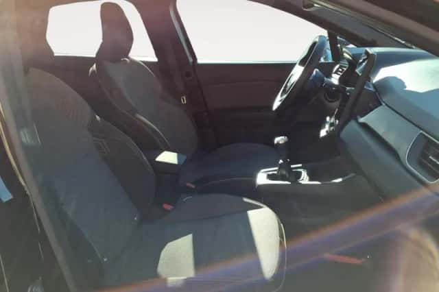 Renault Captur (2024) thumbnail 17