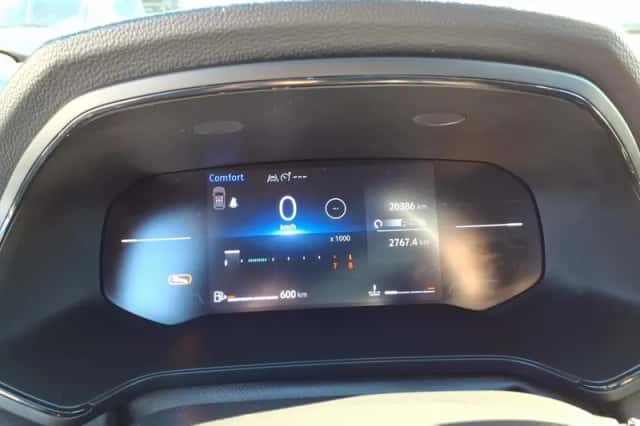 Renault Captur (2024) thumbnail 19