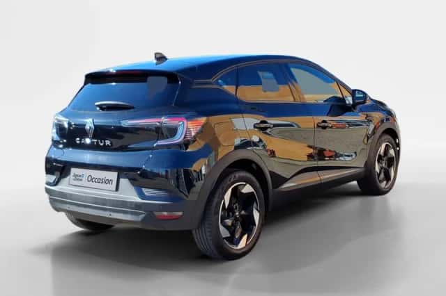 Renault Captur (2024) thumbnail 5