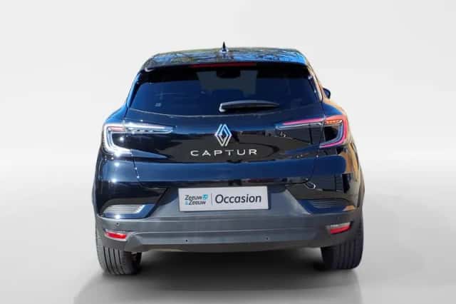 Renault Captur (2024) thumbnail 6