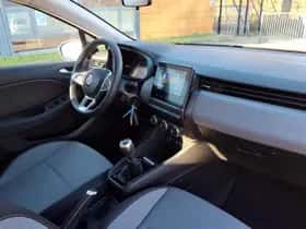 Renault Clio (2024) thumbnail 18