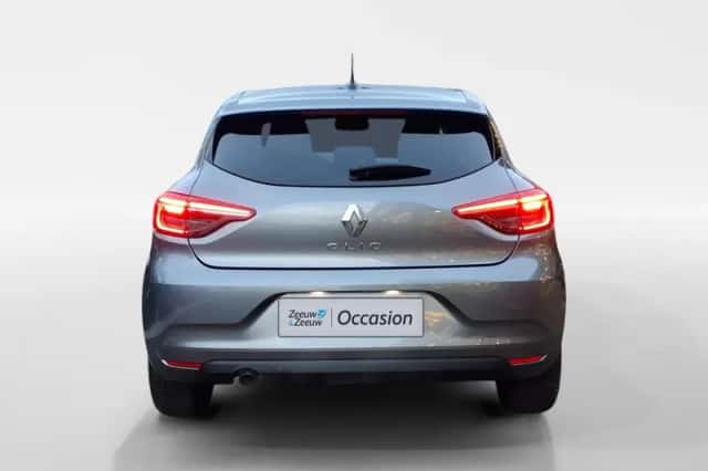 Renault Clio (2023) thumbnail 6