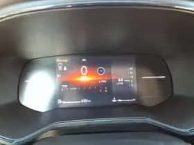 Renault Clio (2024) thumbnail 17