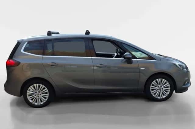 Opel Zafira (2017) thumbnail 4