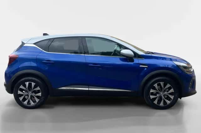 Renault Captur (2023) thumbnail 6