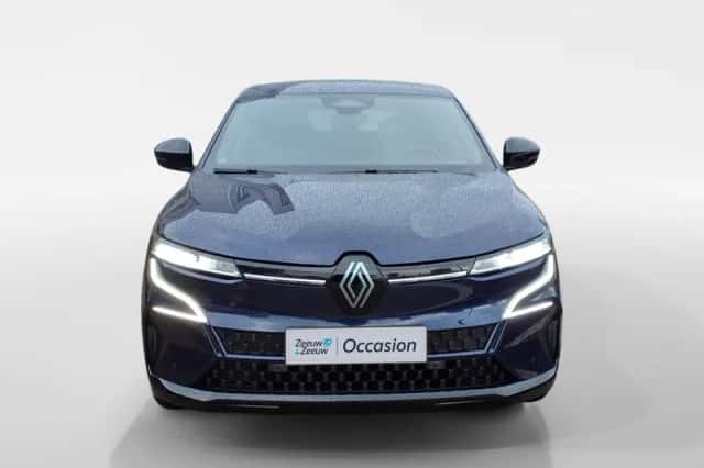 Renault Mégane E-Tech (2025) thumbnail 2