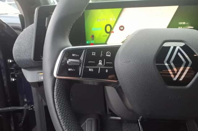 Renault Mégane E-Tech (2025) thumbnail 13