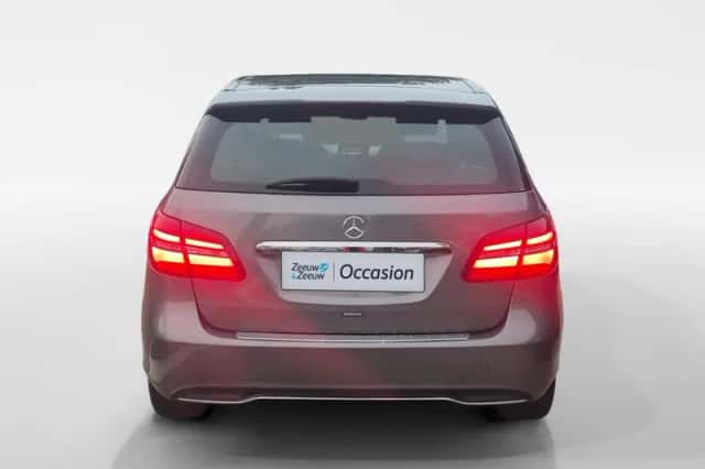 Mercedes-Benz B-Klasse (2015) thumbnail 3