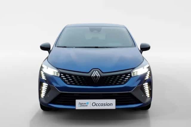 Renault Clio (2024) thumbnail 2