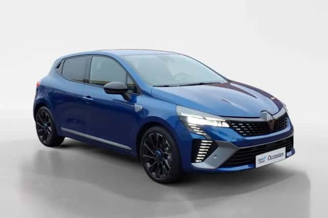 Renault Clio (2024) thumbnail 3