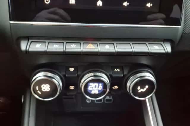 Renault Clio (2024) thumbnail 26