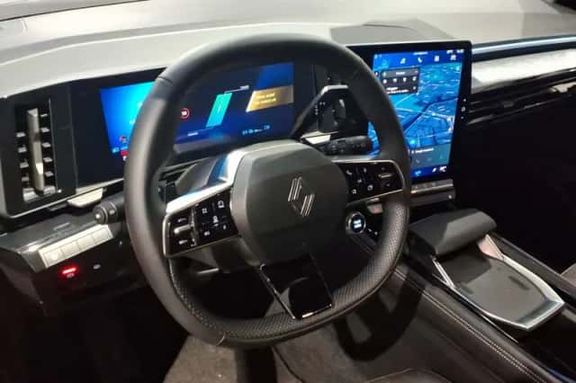 Renault Austral (2025) thumbnail 15