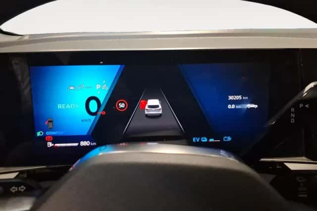 Renault Austral (2025) thumbnail 18