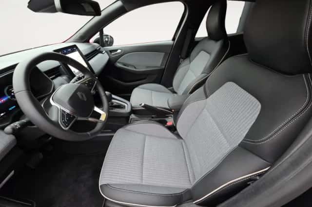 Renault Clio (2024) thumbnail 12