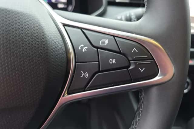 Renault Clio (2024) thumbnail 17