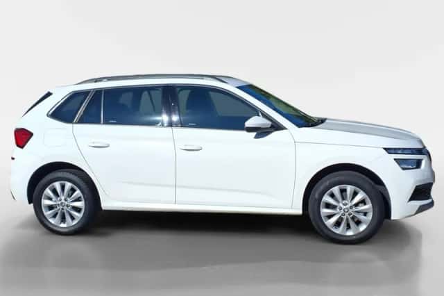 Škoda Kamiq (2023) thumbnail 4