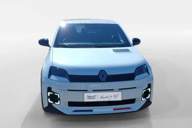 Renault 5 (2025) thumbnail 2