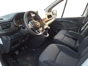 Renault Trafic (2022) thumbnail 14