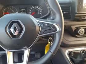 Renault Trafic (2022) thumbnail 18