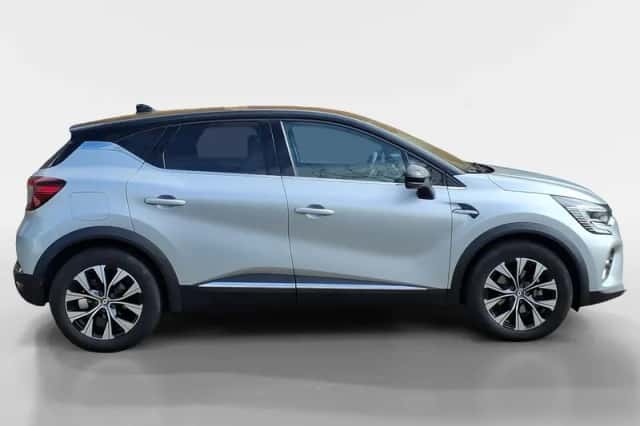 Renault Captur (2024) thumbnail 4