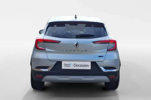 Renault Captur (2024) thumbnail 6