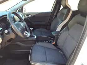 Renault Captur (2020) thumbnail 13