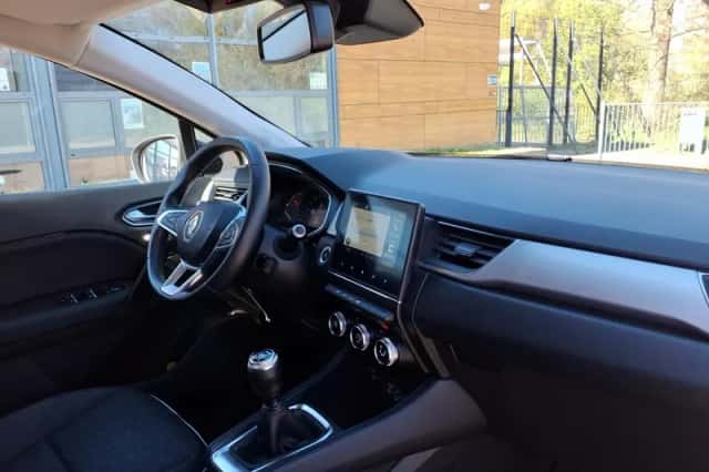 Renault Captur (2020) thumbnail 18
