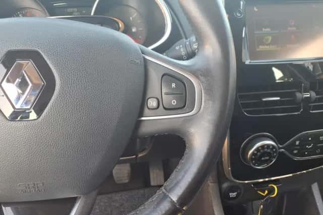 Renault Clio (2016) thumbnail 14