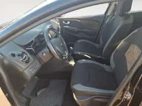 Renault Clio (2016) thumbnail 10