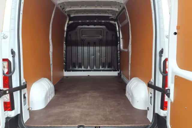 Renault Master (2024) thumbnail 11