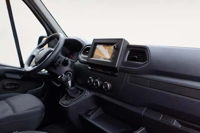 Renault Master (2024) thumbnail 14