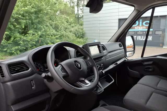 Renault Master (2024) thumbnail 17