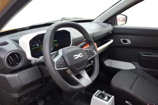 Dacia Spring (2025) thumbnail 12