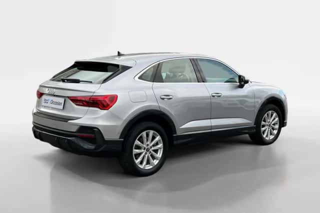 Audi Q3 (2021) thumbnail 6