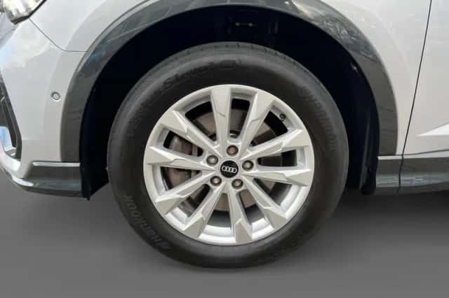 Audi Q3 (2021) thumbnail 8