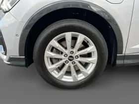 Audi Q3 (2021) thumbnail 8