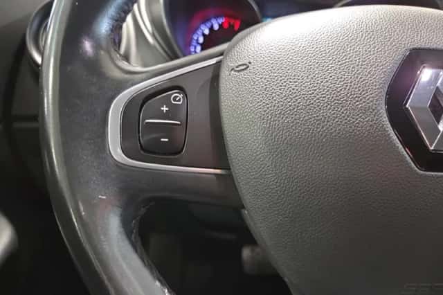 Renault Captur (2018) thumbnail 11