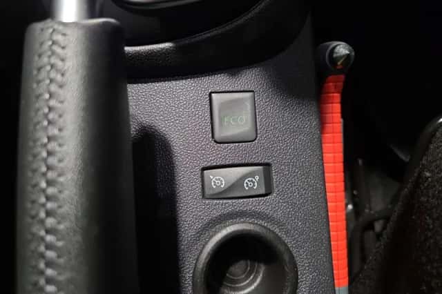 Renault Captur (2018) thumbnail 14