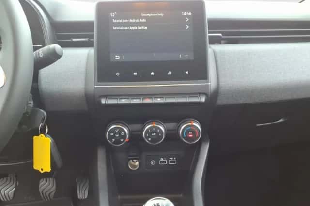 Renault Clio (2024) thumbnail 19